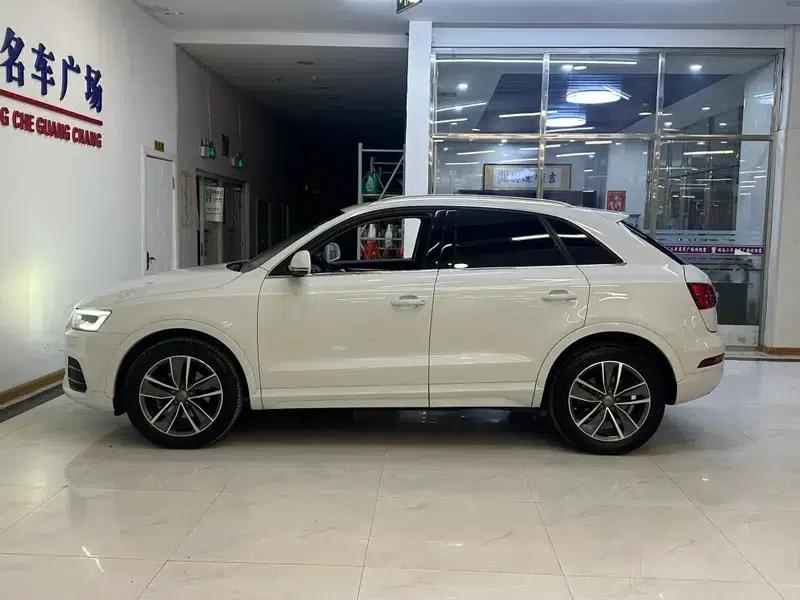 Audi Q3 2016 40 TFSI quattro All-Wheel Drive Sport — миниатюра 4