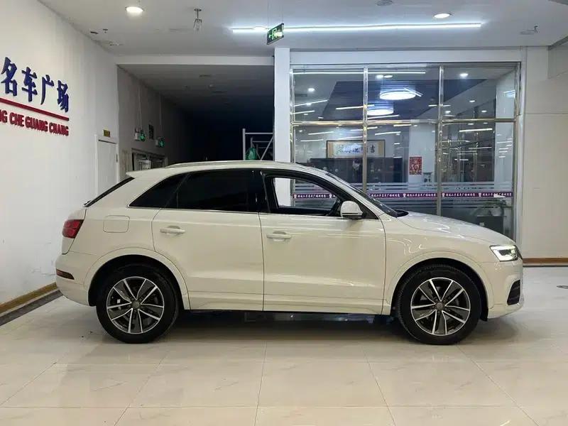 Audi Q3 2016 40 TFSI quattro All-Wheel Drive Sport — миниатюра 8