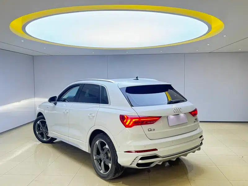 Audi Q3 2022 35 TFSI Fashion Dynamic Edition — миниатюра 4