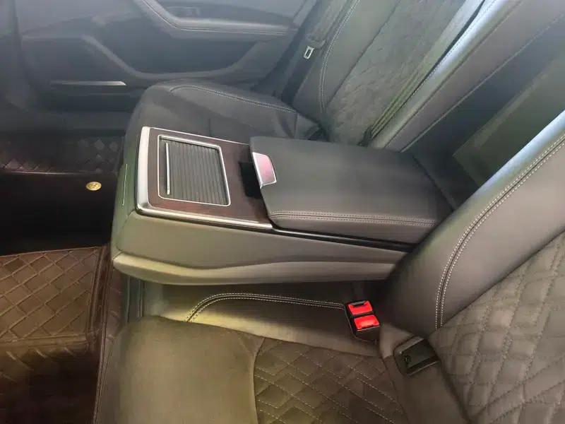 Audi A6L 2023 Facelift 55 TFSI quattro Premium Dynamic Edition — миниатюра 25