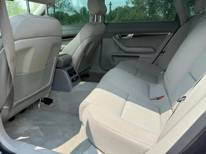 Audi A6L 2005 2.0T Manual Standard Edition — миниатюра 13