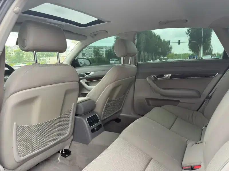 Audi A6L 2005 2.0T Manual Standard Edition — миниатюра 10