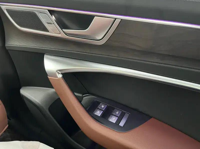 Audi A6L 2023 Facelift 45 TFSI quattro Premium Elegance Model — миниатюра 8