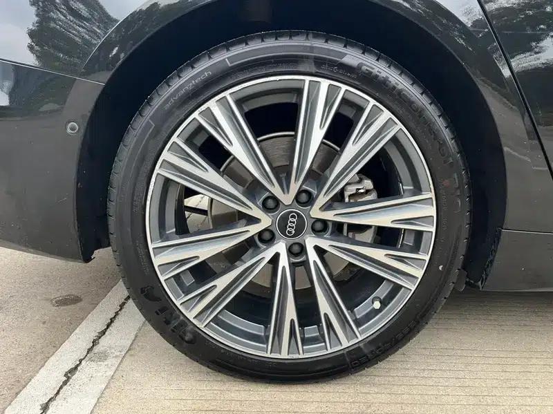 Audi A6L 2023 Facelift 45 TFSI quattro Premium Elegance Model — миниатюра 10