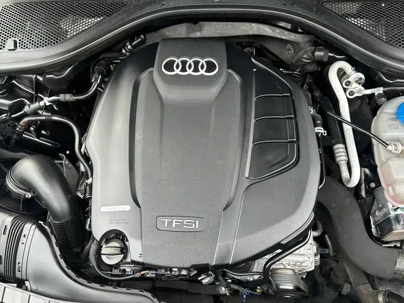Audi A6L 2018 30th Anniversary Edition 35 TFSI Fashion Model — миниатюра 11