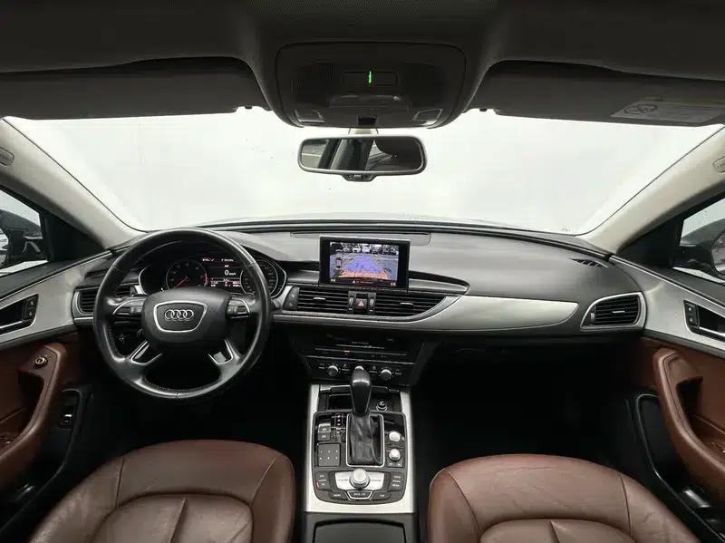 Audi A6L 2018 30th Anniversary Edition 35 TFSI Fashion Model — миниатюра 12