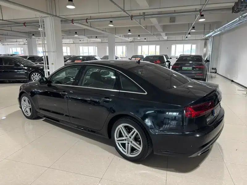 Audi A6L 2018 30th Anniversary Edition 30 FSI Fashion Model — миниатюра 4