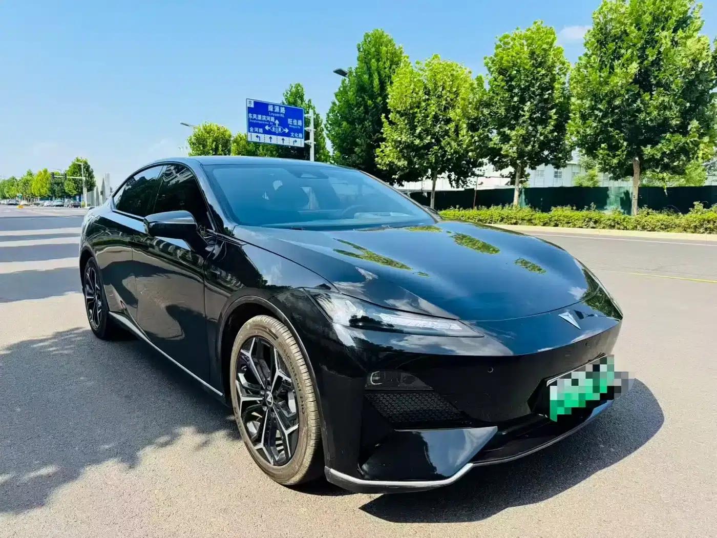 Deep Blue SL03 2024 Model 200Max 2nd Anniversary Black Gold Knight Edition — миниатюра 3