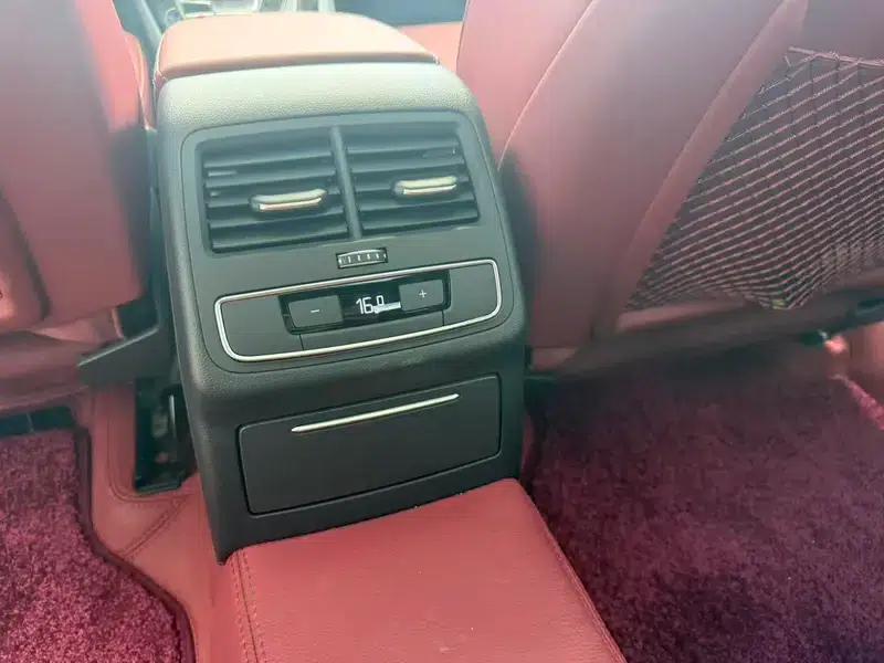 Audi A4L 2024 40 TFSI Luxury Dynamic — миниатюра 6