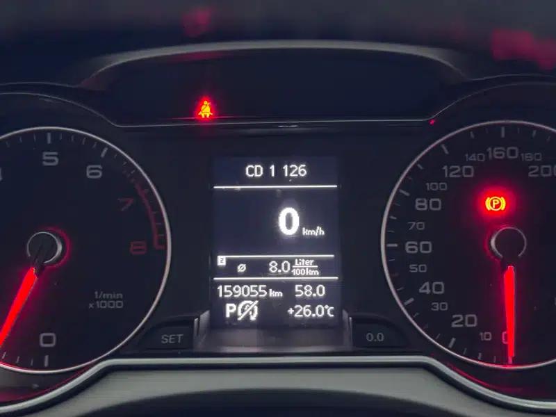 Audi A4L 2015 35 TFSI Automatic Comfort — миниатюра 9