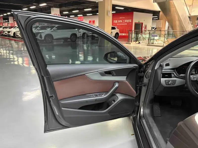 Audi A4L 2018 30th Anniversary Edition 40 TFSI Progressive — миниатюра 36