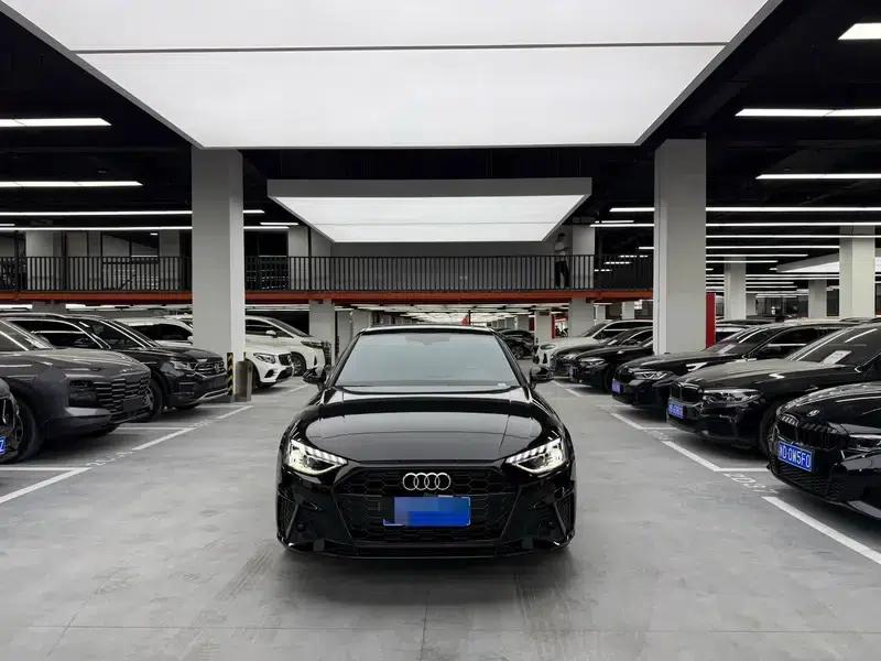 Audi A4L 2025 2 Million Unit Enjoyment Edition 40 TFSI Luxury Dynamic Model — миниатюра 2