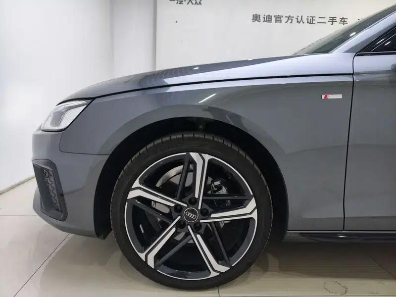 Audi A4L 2024 40 TFSI Luxury Dynamic — миниатюра 3