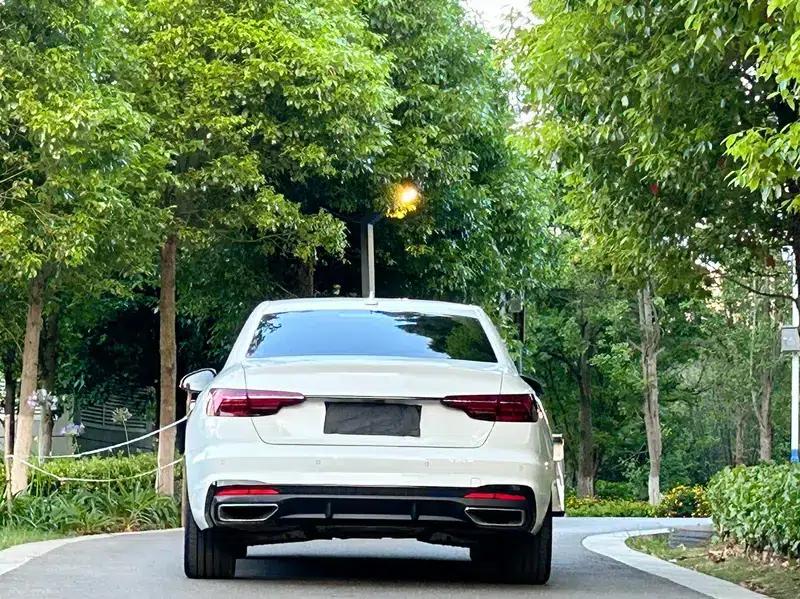 Audi A4L 2022 40 TFSI Luxury Dynamic — миниатюра 3