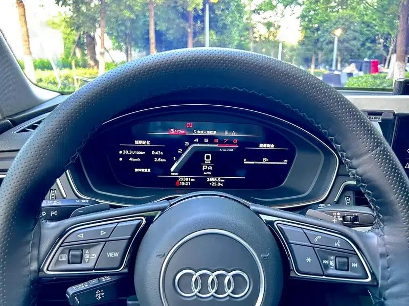 Audi A4L 2022 40 TFSI Luxury Dynamic — миниатюра 7