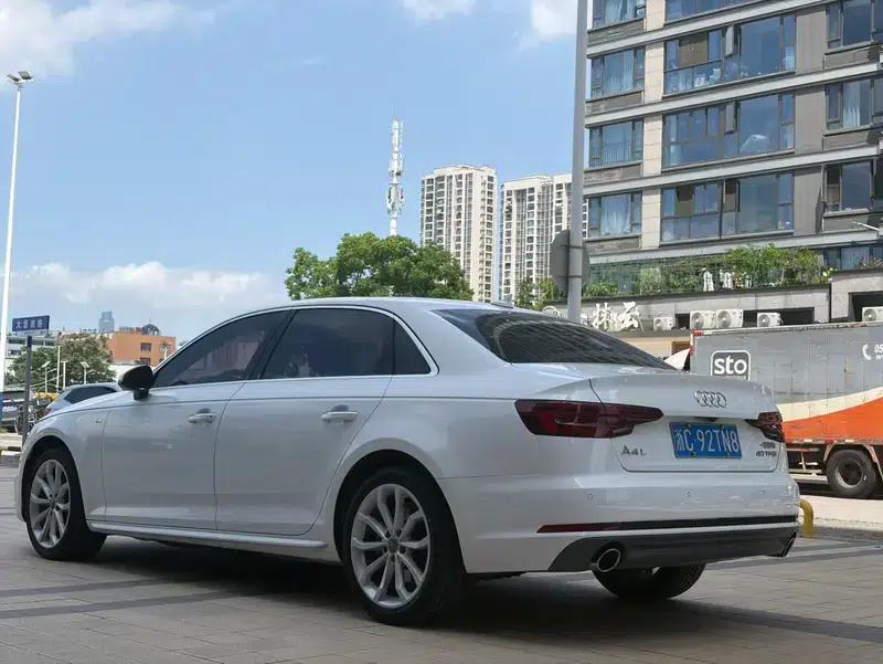 Audi A4L 2018 30th Anniversary Edition 40 TFSI Fashion Model — миниатюра 4