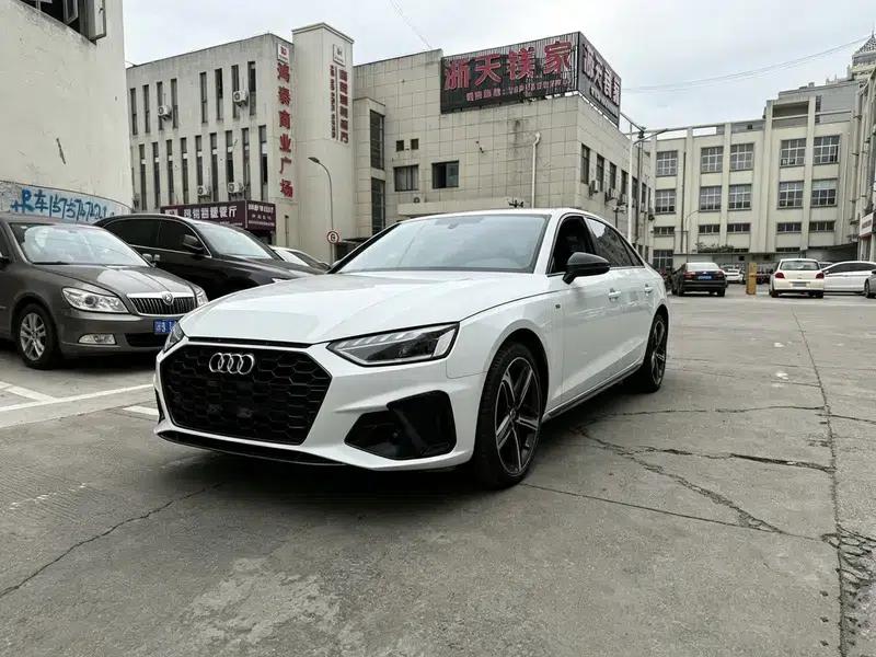 Audi A4L 2022 40 TFSI Luxury Dynamic — миниатюра 1