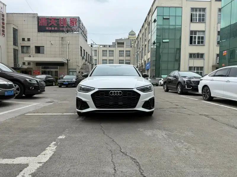 Audi A4L 2022 40 TFSI Luxury Dynamic — миниатюра 2