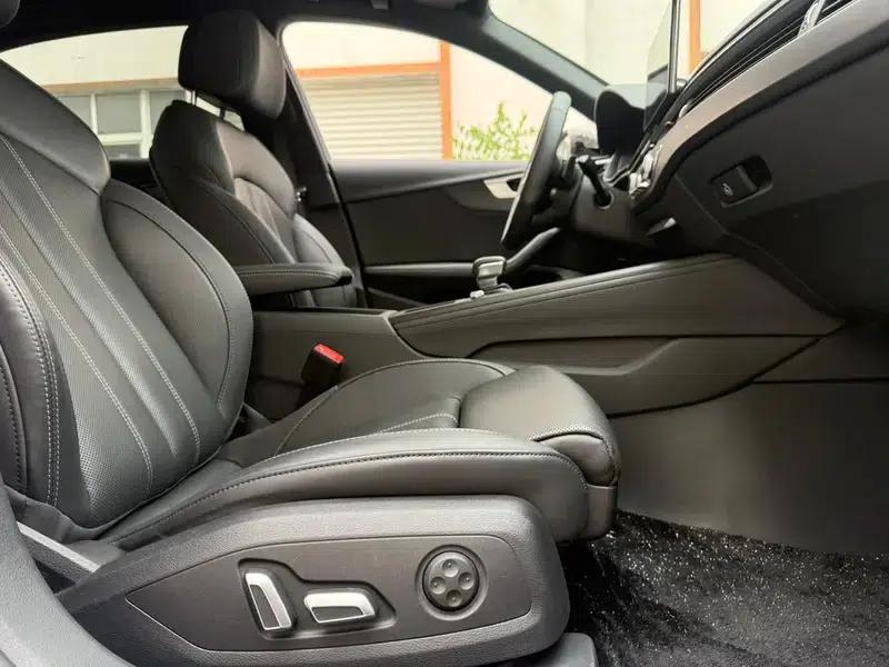 Audi A4L 2022 40 TFSI Luxury Dynamic — миниатюра 23