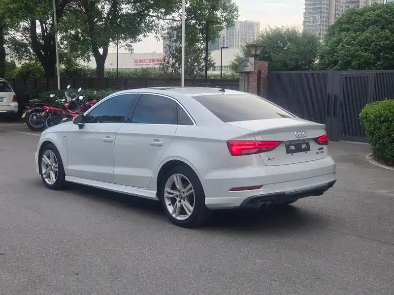 Audi A3 2019 Limousine 35 TFSI Fashion Edition (National V Emission Standard) — миниатюра 4