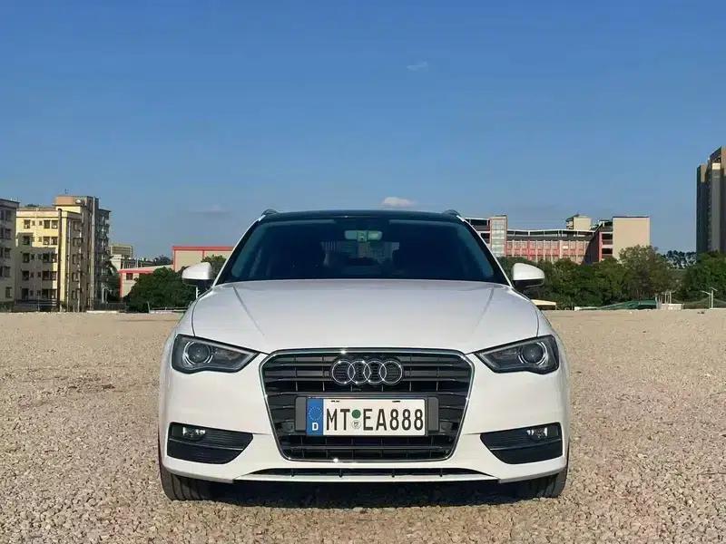 Audi A3 2016 Sportback 40 TFSI Fashion Edition — миниатюра 2