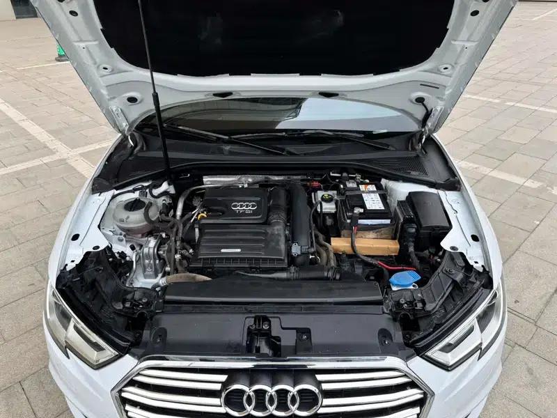 Audi A3 2017 Limousine 35 TFSI Progressive — миниатюра 8