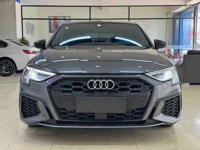 Audi A3 2022 Sportback 35 TFSI Fashion Sport — миниатюра 2