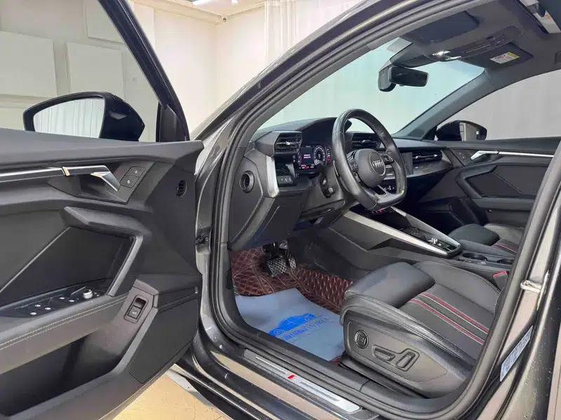 Audi A3 2022 Sportback 35 TFSI Fashion Sport — миниатюра 20