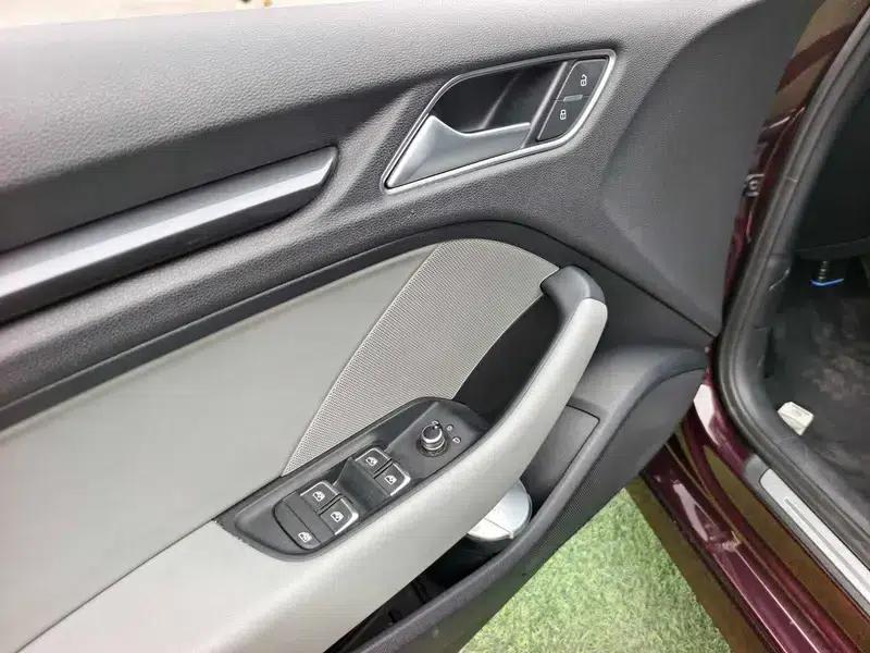 Audi A3 2018 30th Anniversary Edition Limousine 35 TFSI Fashion Model — миниатюра 20