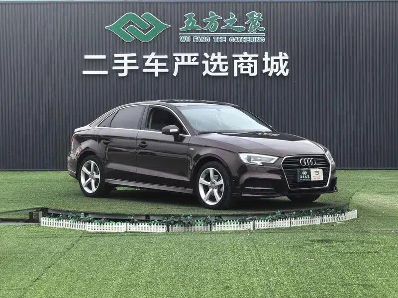 Audi A3 2018 30th Anniversary Edition Limousine 35 TFSI Fashion Model — миниатюра 3