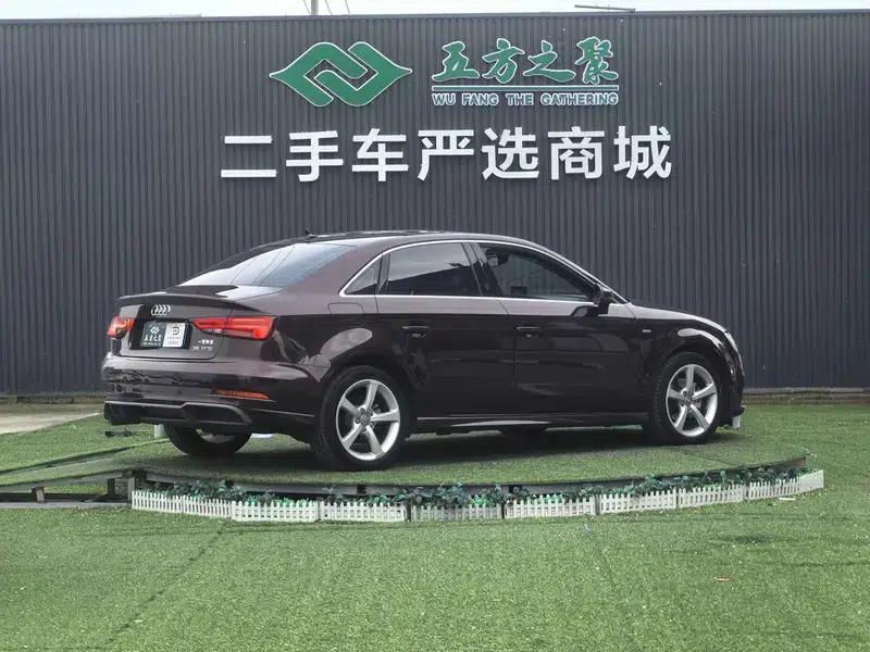 Audi A3 2018 30th Anniversary Edition Limousine 35 TFSI Fashion Model — миниатюра 7