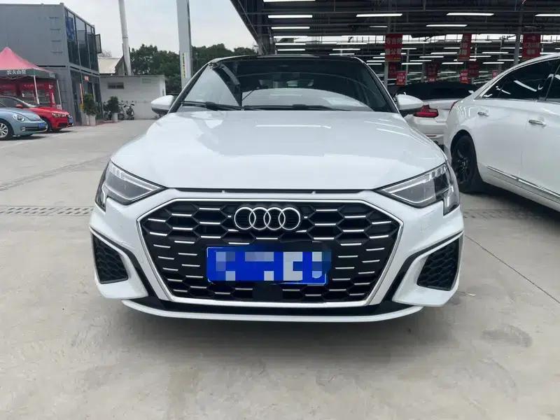 Audi A3 2024 Sportback 35 TFSI Fashion Sport — миниатюра 2