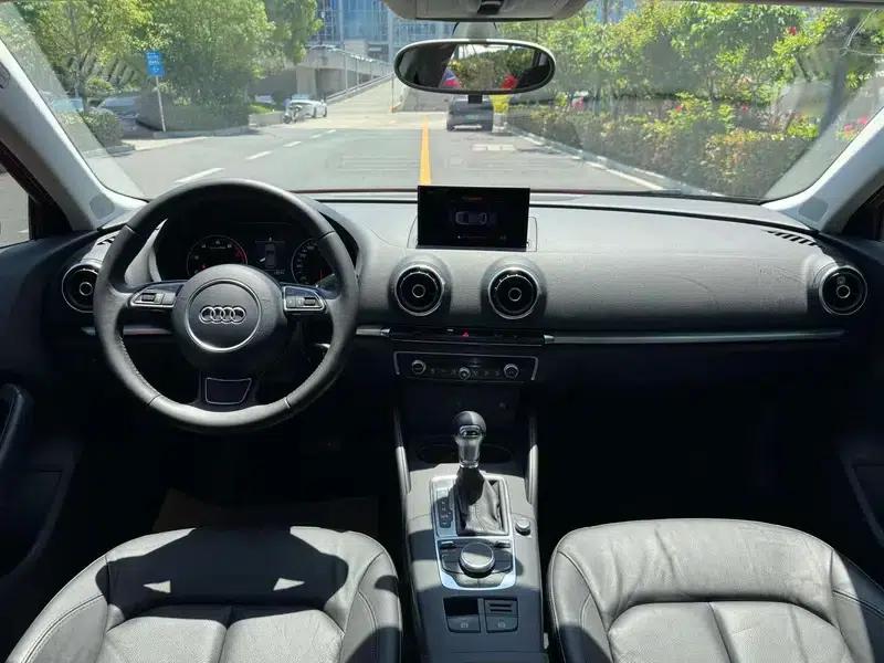 Audi A3 2015 Sportback 35 TFSI Millionth Anniversary Comfort Edition — миниатюра 12