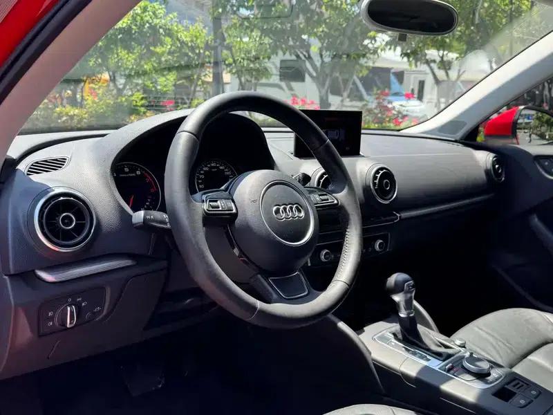Audi A3 2015 Sportback 35 TFSI Millionth Anniversary Comfort Edition — миниатюра 14