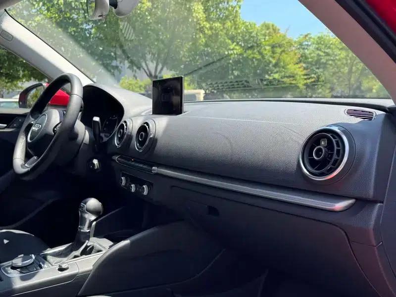 Audi A3 2015 Sportback 35 TFSI Millionth Anniversary Comfort Edition — миниатюра 15