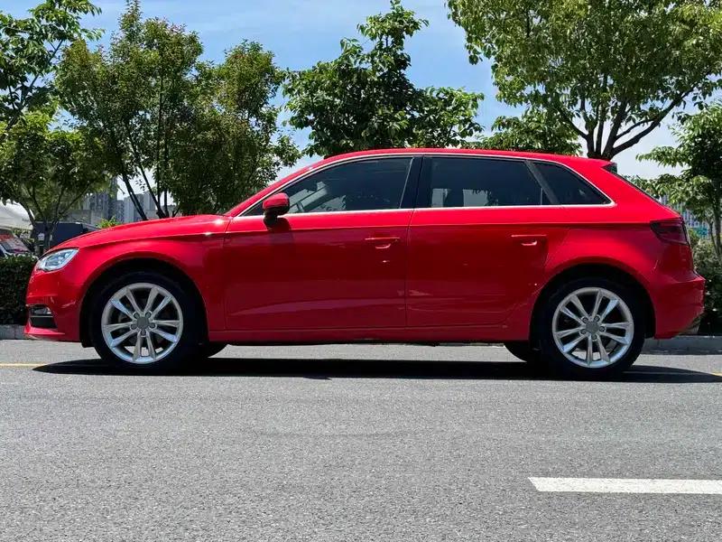 Audi A3 2015 Sportback 35 TFSI Millionth Anniversary Comfort Edition — миниатюра 4