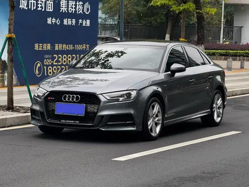 Audi A3 2018 30th Anniversary Edition Limousine 35 TFSI Fashion Model — миниатюра 1