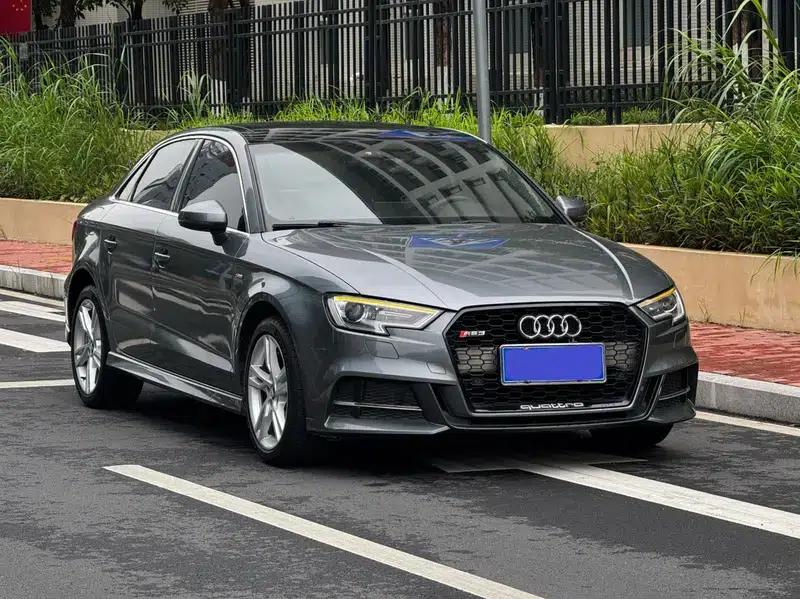 Audi A3 2018 30th Anniversary Edition Limousine 35 TFSI Fashion Model — миниатюра 3