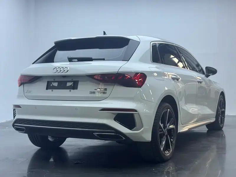 Audi A3 2022 Sportback 35 TFSI Fashion Sport — миниатюра 4