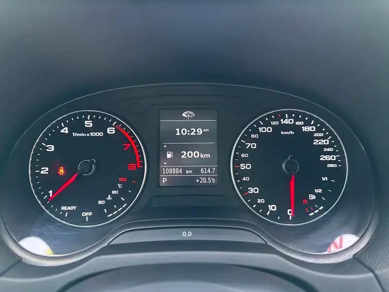 Audi A3 2018 30th Anniversary Edition Limousine 35 TFSI Fashion Model — миниатюра 11