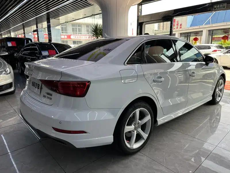 Audi A3 2018 30th Anniversary Edition Limousine 35 TFSI Fashion Model — миниатюра 6