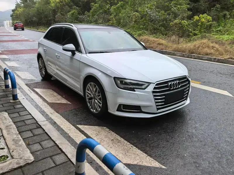 Audi A3 2019 Sportback 35 TFSI Fashion Edition (China VI Emission Standard) — миниатюра 3