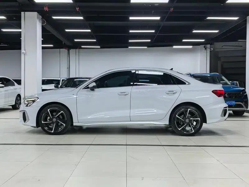 2022 Audi A3 A3L Limousine 35 TFSI Fashion Sport — миниатюра 4