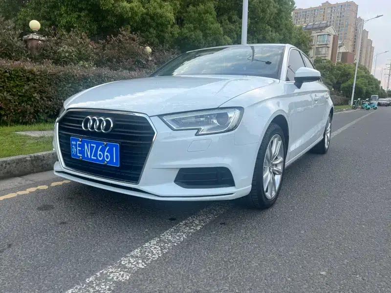 Audi A3 2018 30th Anniversary Edition Limousine 35 TFSI Progressive — миниатюра 1