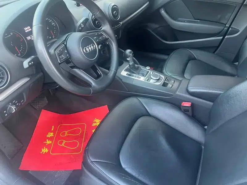 Audi A3 2018 30th Anniversary Edition Limousine 35 TFSI Progressive — миниатюра 12