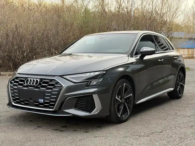 Audi A3 2023 Sportback 35 TFSI Fashion Sport — миниатюра 1