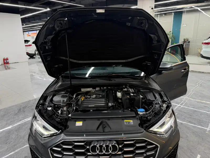 Audi A3 2021 Sportback 35 TFSI Luxury Sport — миниатюра 5
