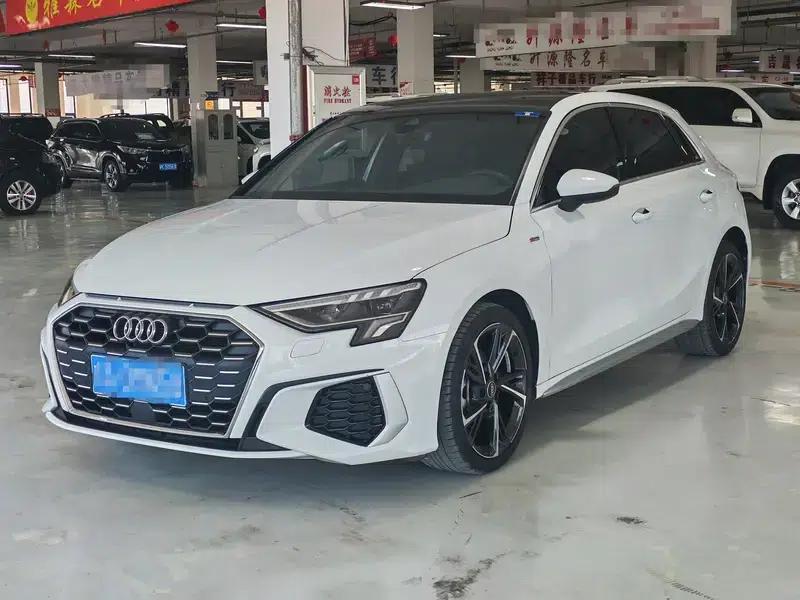 Audi A3 2022 Sportback 35 TFSI Fashion Sport — миниатюра 1