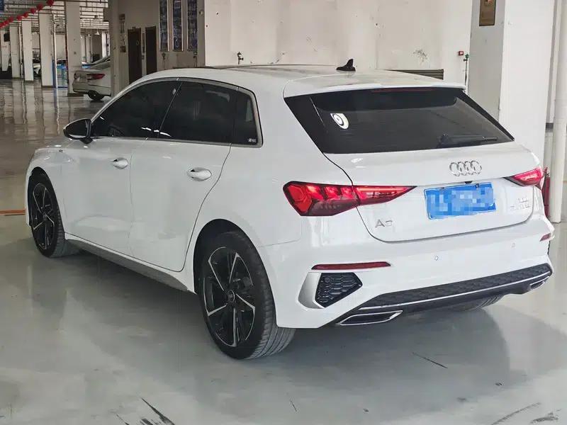 Audi A3 2022 Sportback 35 TFSI Fashion Sport — миниатюра 4