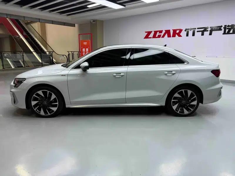 2024 Audi A3 A3L Limousine 35 TFSI Fashion Sport — миниатюра 4